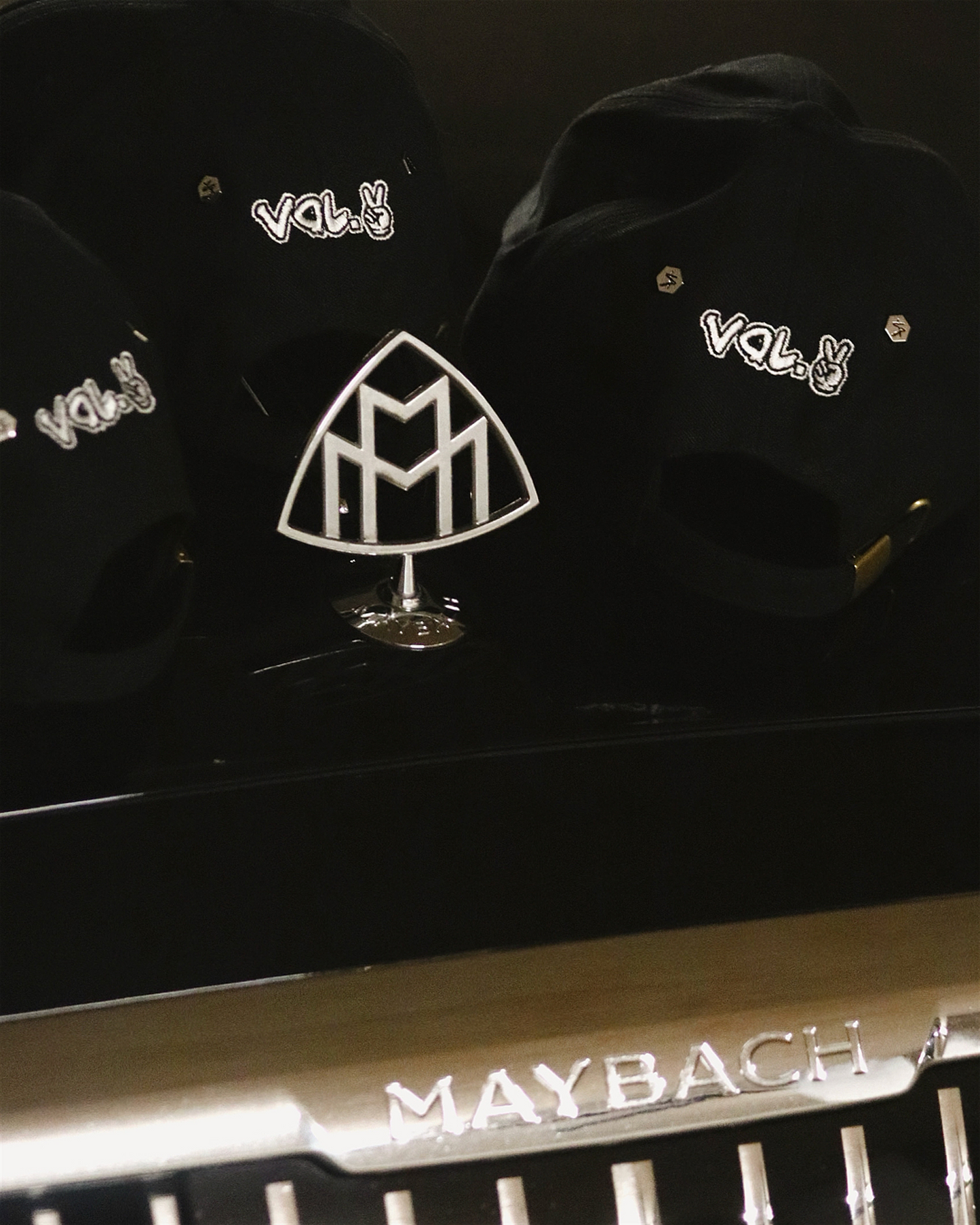 {HEXAGON RIVET CAP}